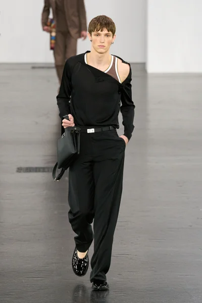 Look 39